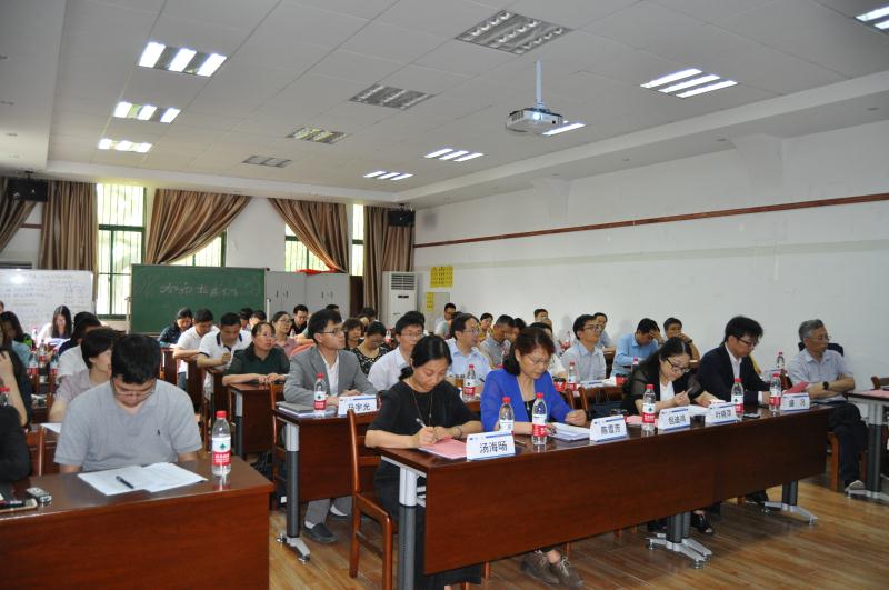 5ced24a7851a7.jpg 2714231.jpg