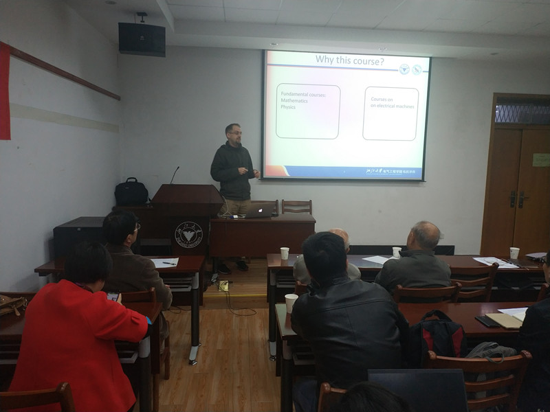 5bf214504a1cb.jpg 3_副本.jpg