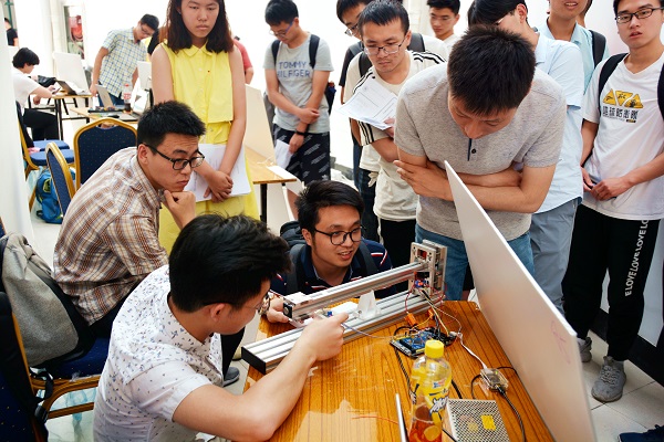 5cec89cd156b6.jpg 现场3.jpg