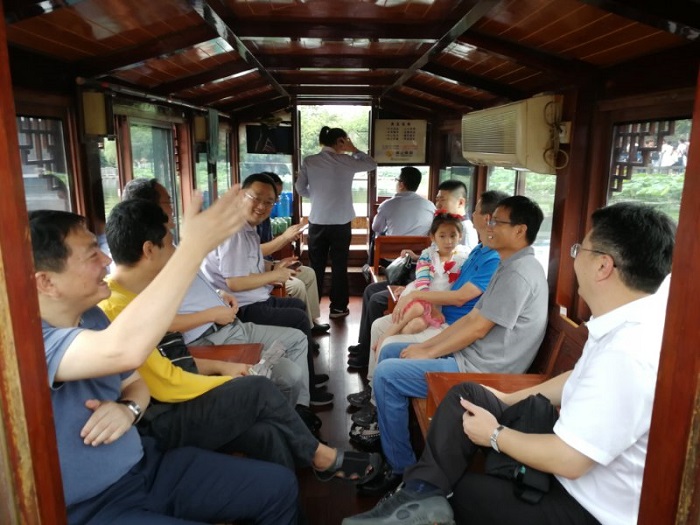 5b977c01acc8c.jpg 002.jpg