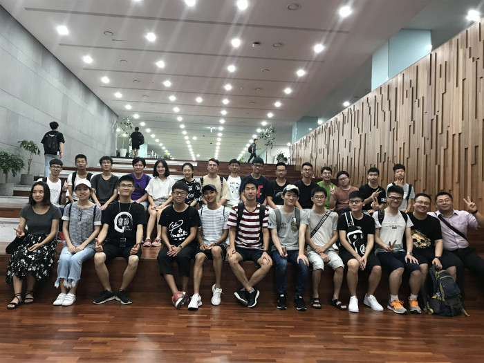 5baddcd581cb8.jpg 首尔大学图书馆-2018_副本.jpg