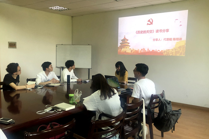 5cd253d44fc4a.jpg 4.jpg