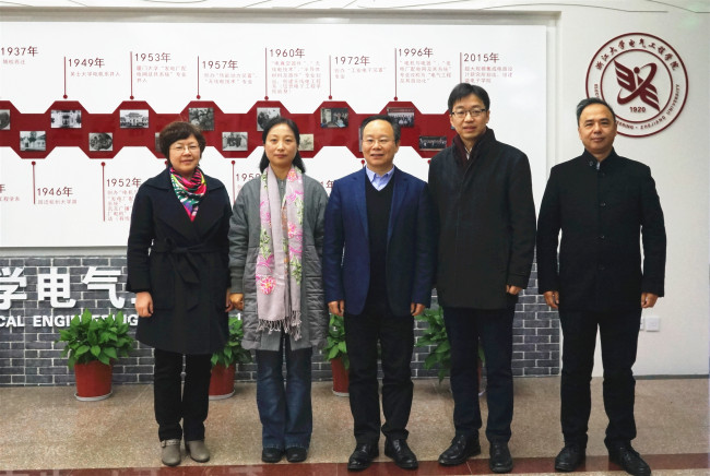 5c21fc82d1a9e.jpg 01.jpg