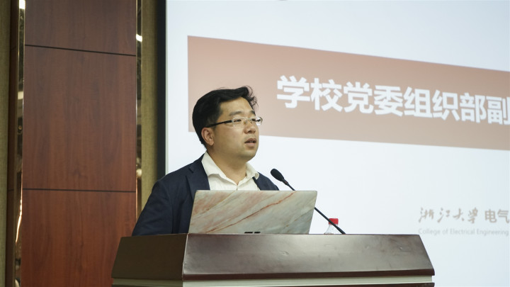 5cd542c842ddb.jpg 嘉宾发言 (3)_副本.jpg