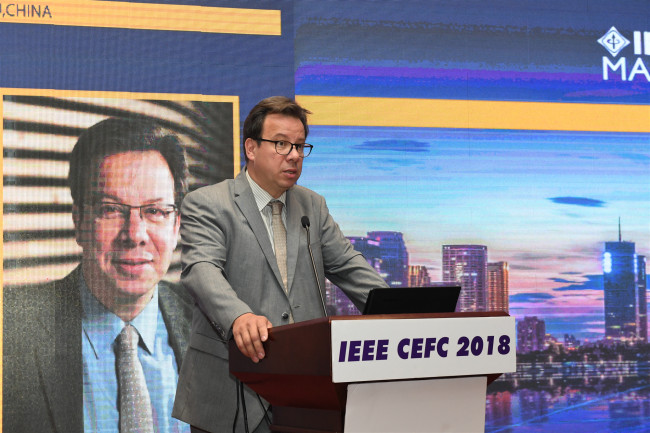 5bd7f2b656e8f.jpg 004.jpg