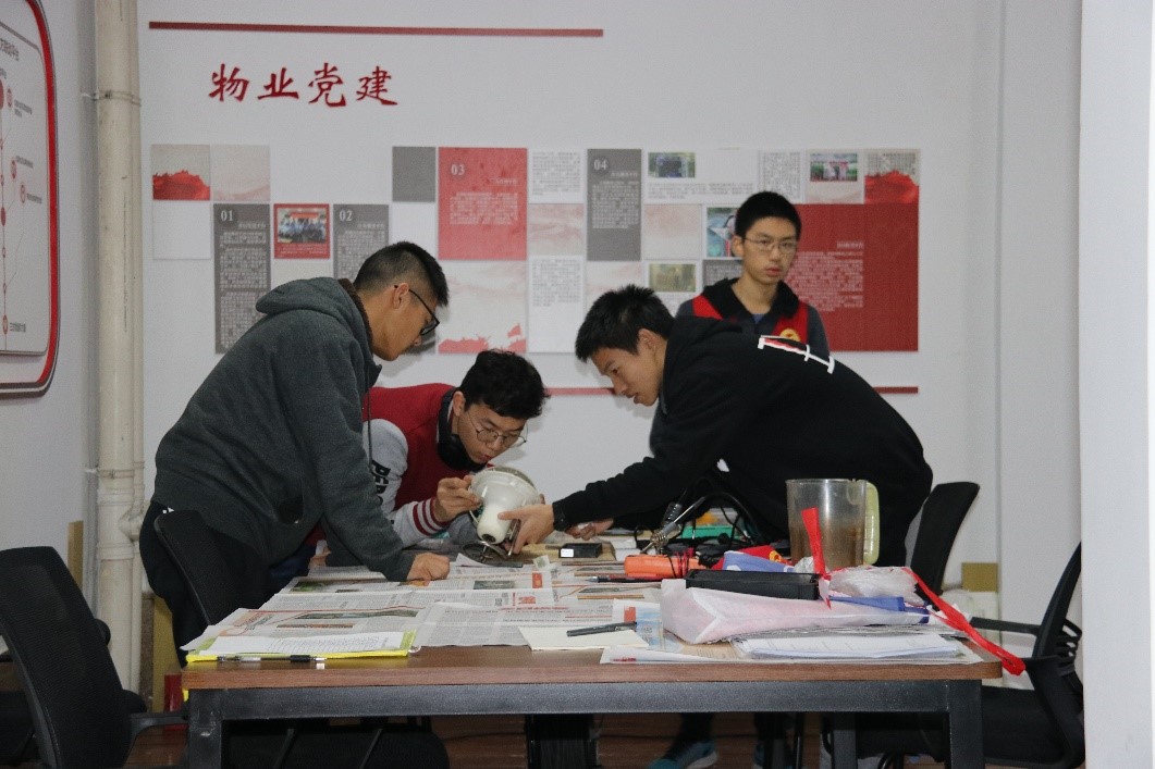 5c1250f433715.jpg 5c1250f433715.jpg