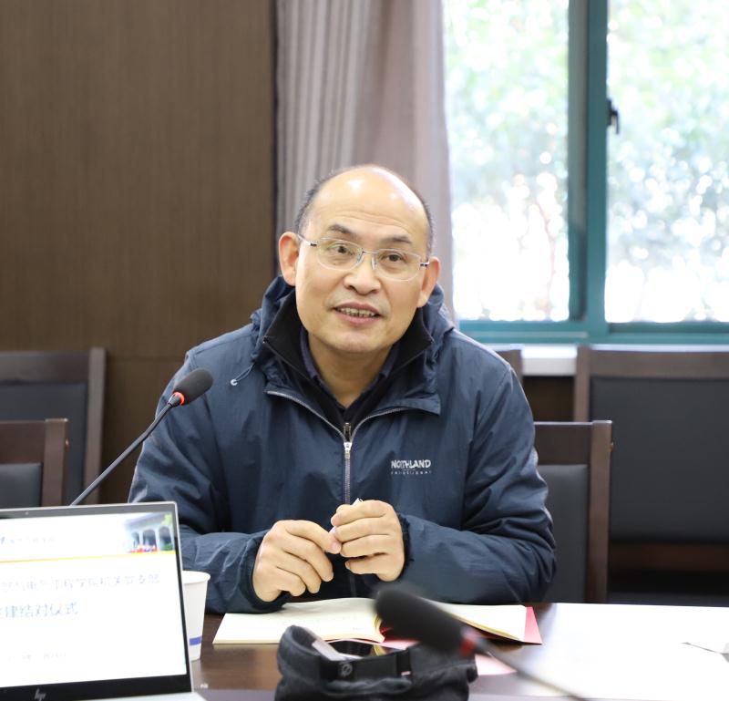 5de63c8772a5c.JPG IMG_2353.JPG