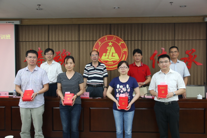 5b5026618b969.JPG 结班仪式.JPG