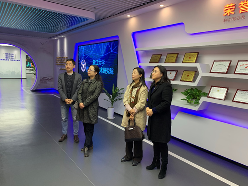 5dde30cab0da0.png image.png