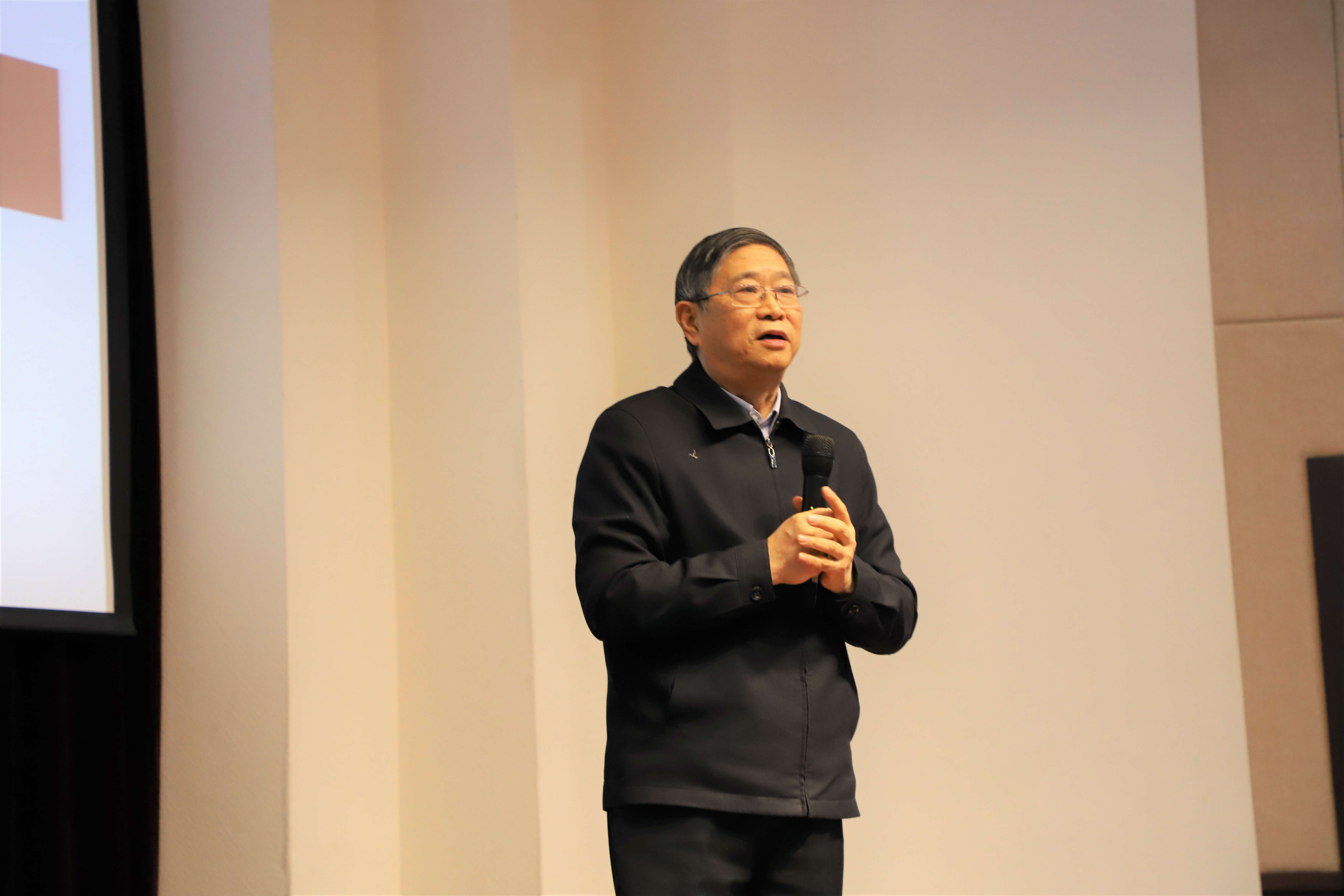 5de8e9629e70f.jpg 5de8e9629e70f.jpg