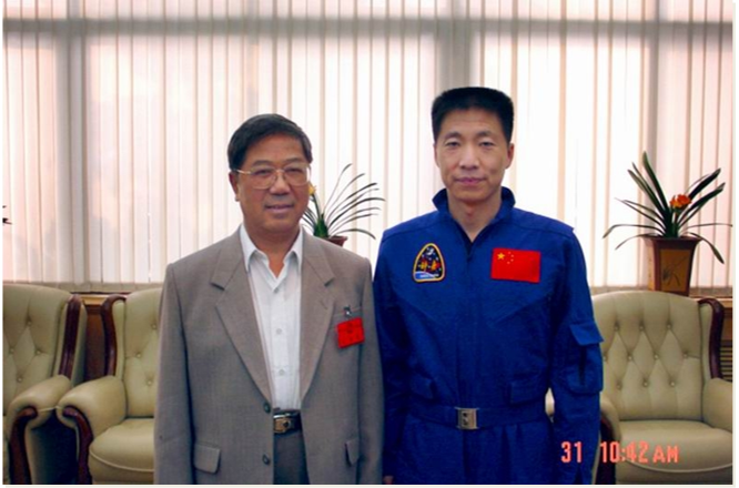 5dd8c56749f7b.png 5.png