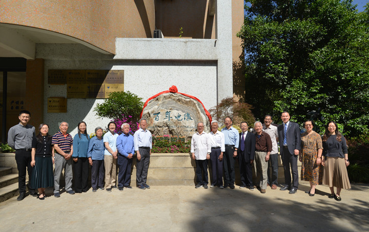 5ebbe289303bd.jpg 01.jpg