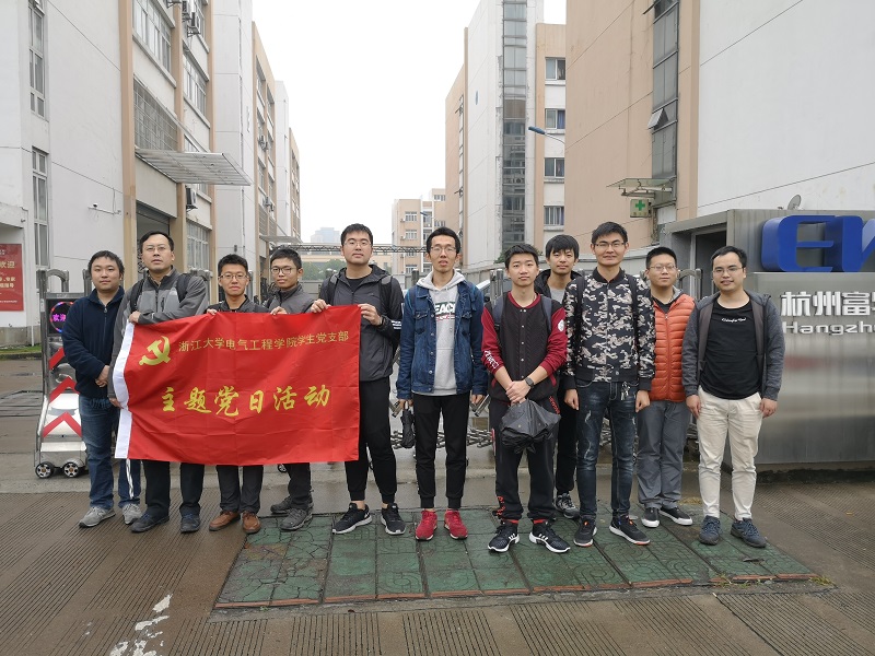 5bf2440d68490.jpg 4.jpg