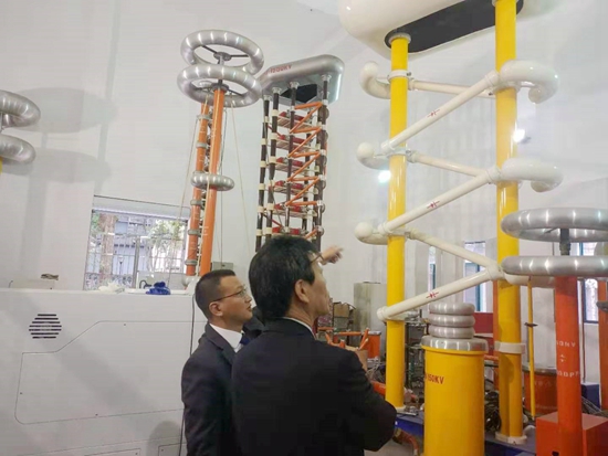 5da8823bf091c.jpg 03.jpg