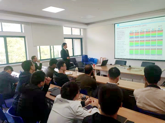 5da8821988411.jpg 01.jpg