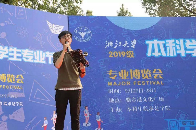 5d90556225d2a.jpg 22.jpg